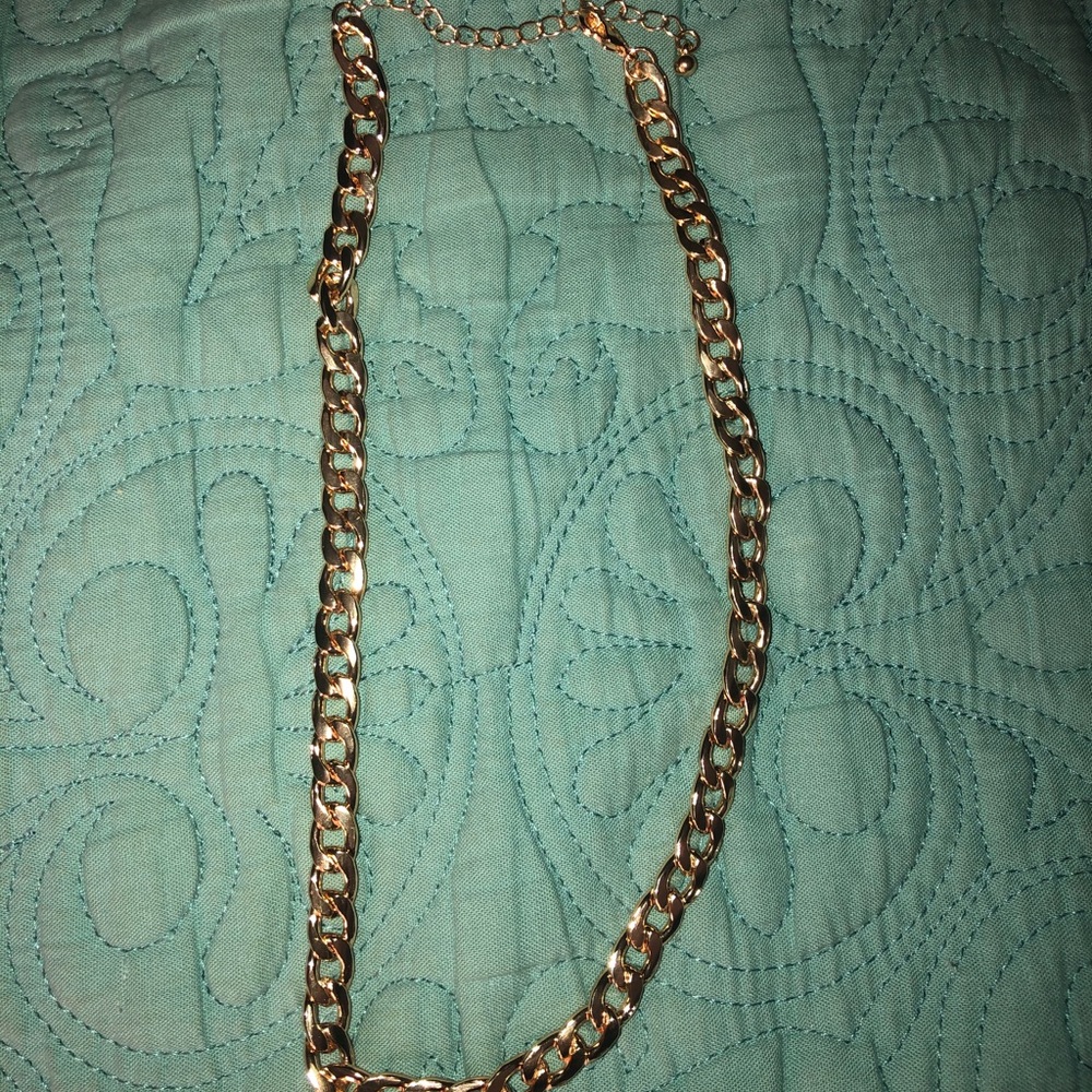 Princess polly gold chain necklace